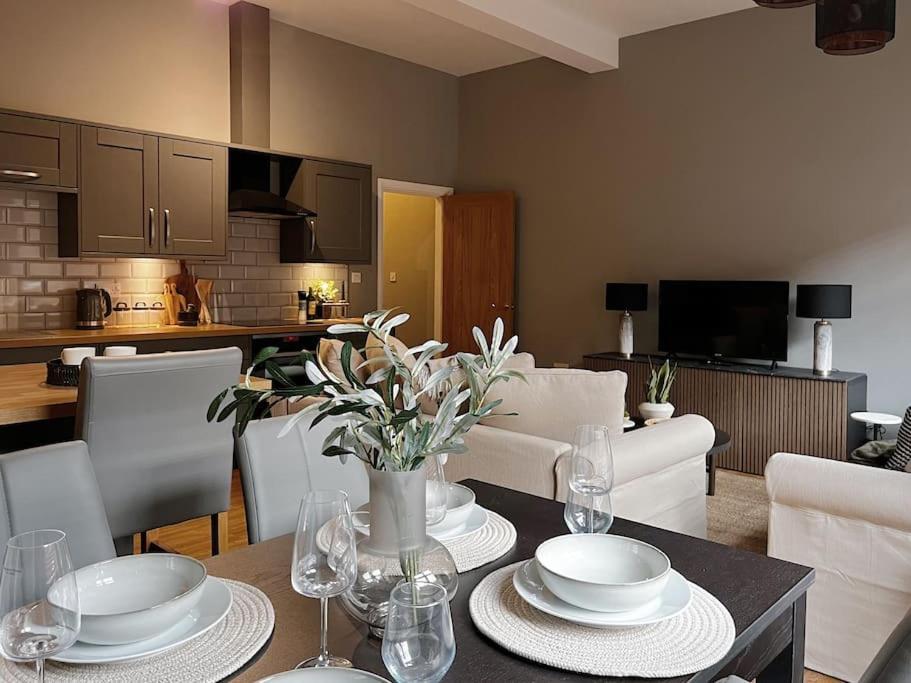 Modern Ground Floor Apartment Todmorden Kültér fotó